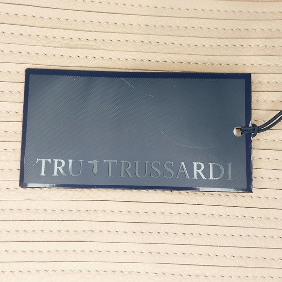 Tru Trussardi blush leather fringed pochette, NWT - Picture 9 of 11